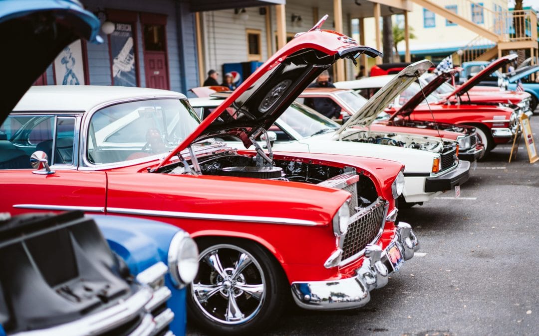 Classic Cars Cruise Main Street Every Saturday Night
